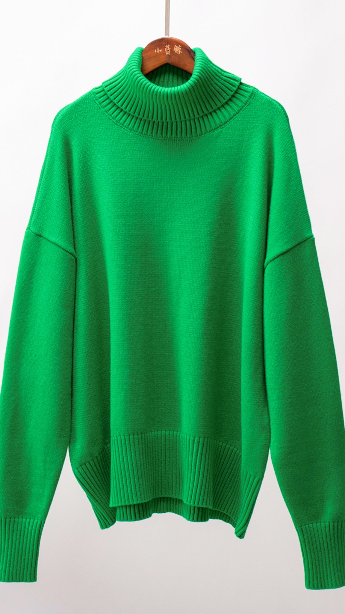 Coraline Turtleneck Sweater (Loose Fit)
