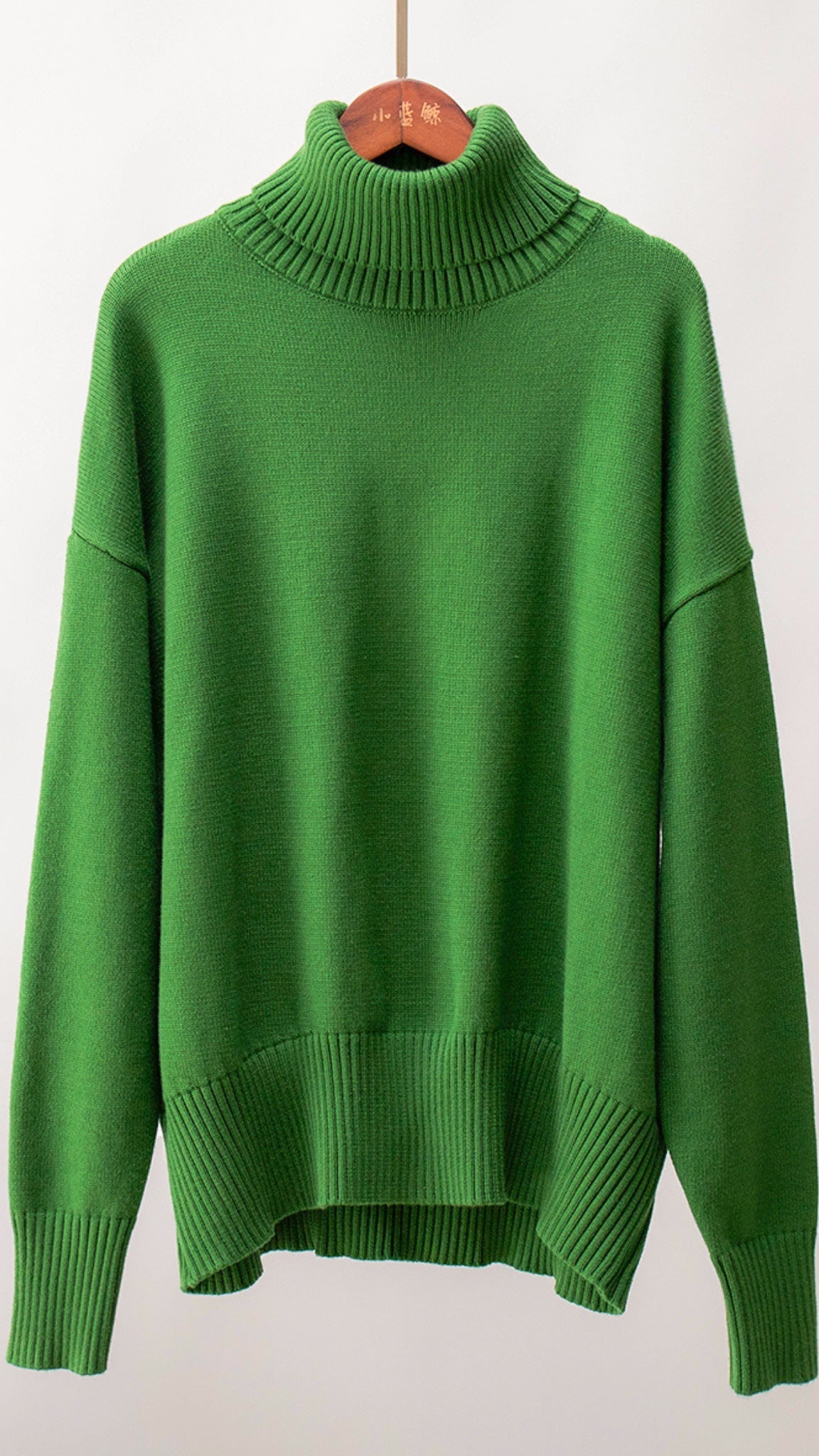Coraline Turtleneck Sweater (Loose Fit)