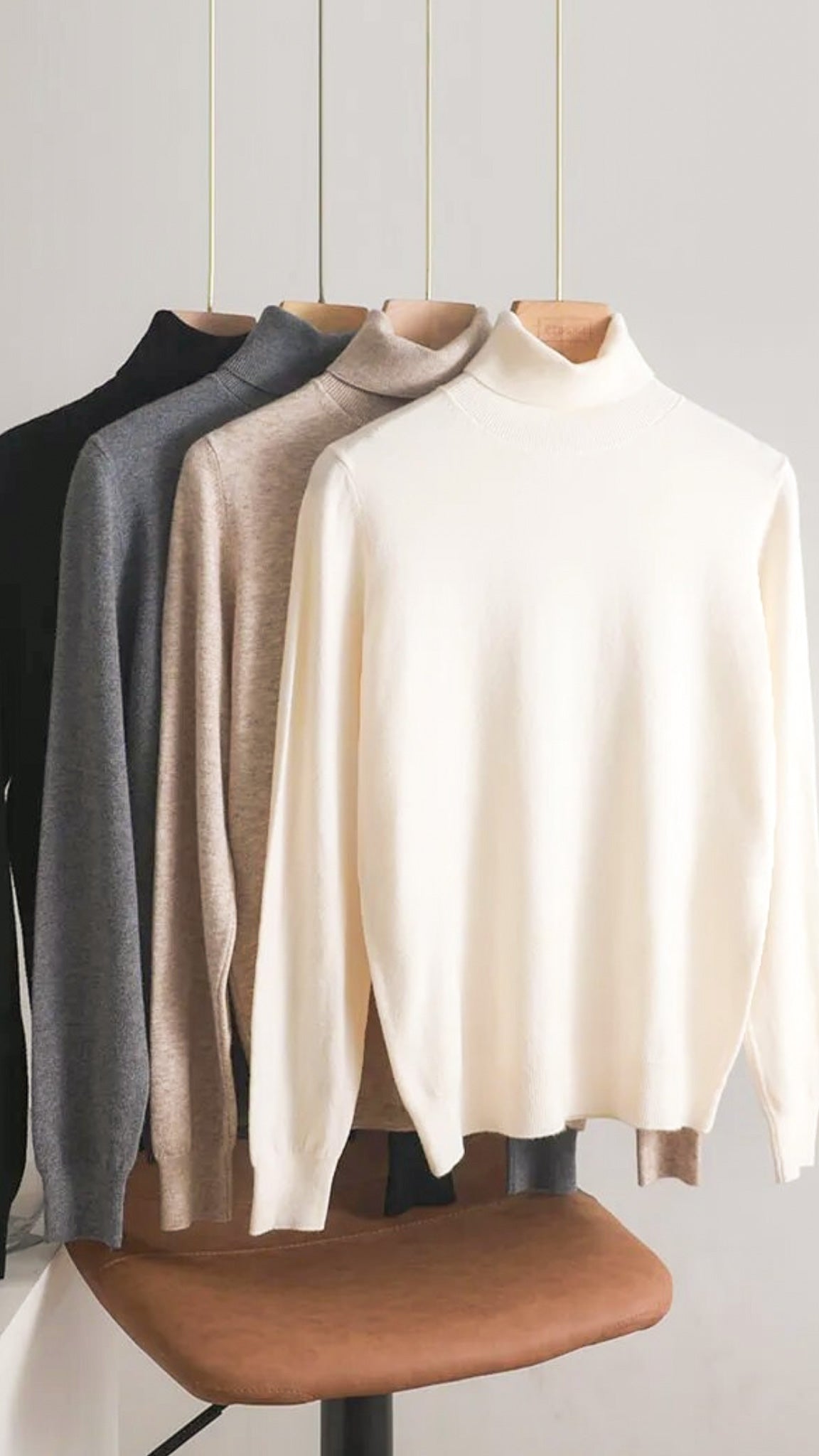 Basic Turtleneck Pullover