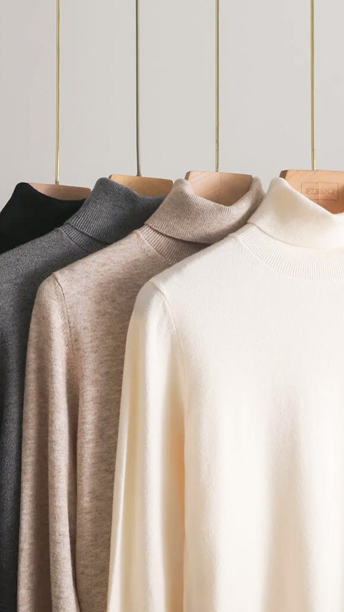 Basic Turtleneck Pullover