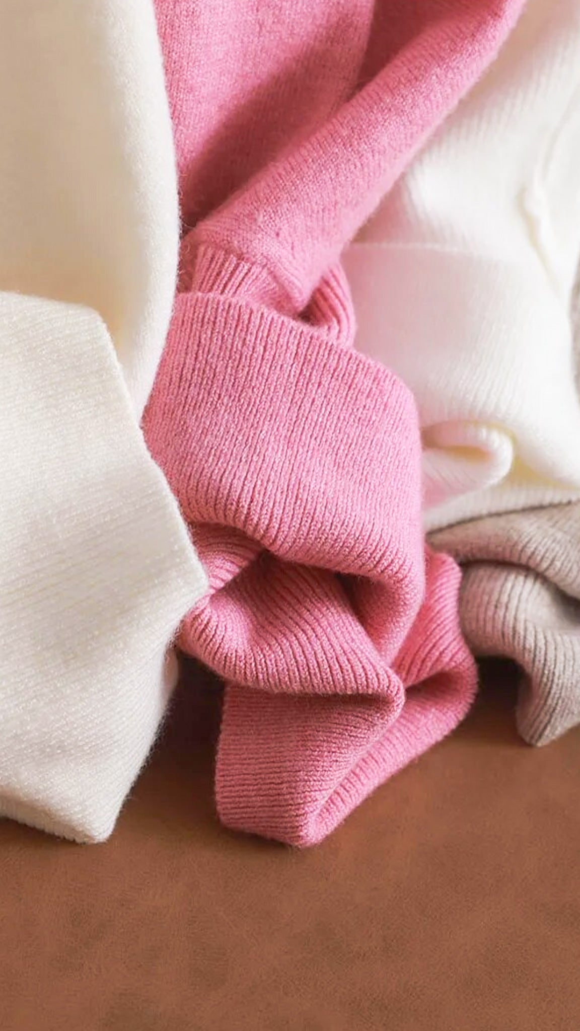 Basic Turtleneck Pullover