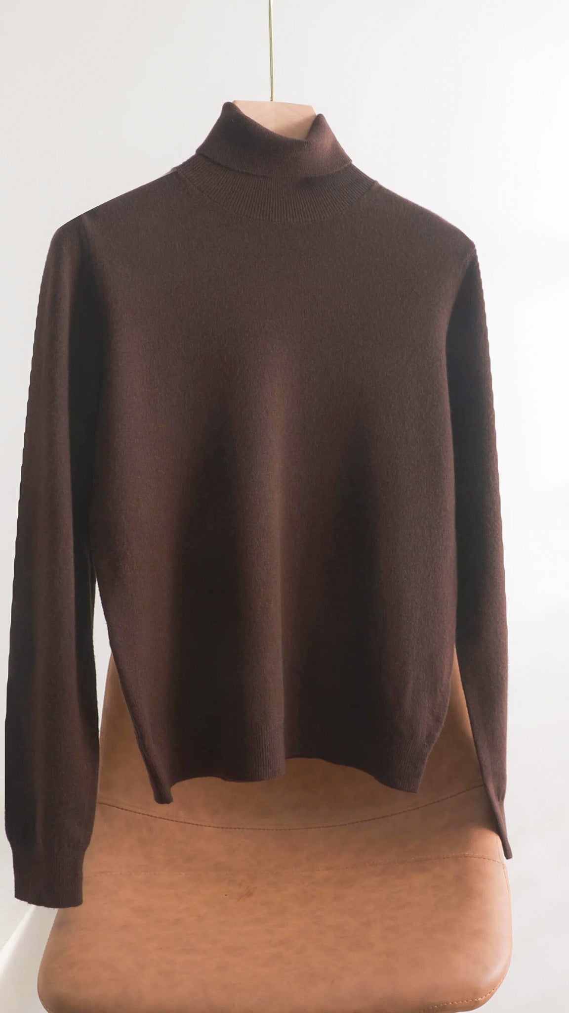 Basic Turtleneck Pullover