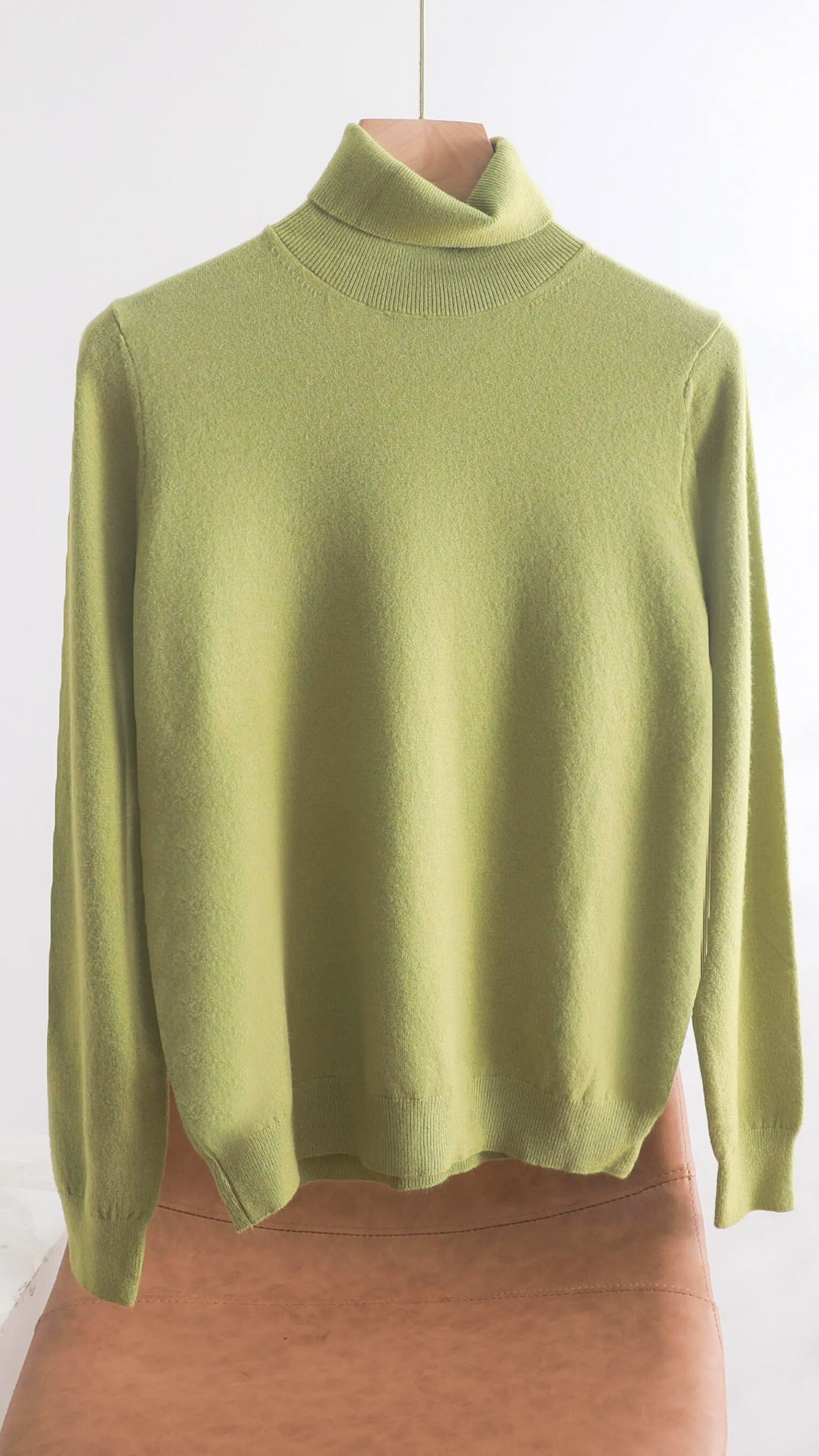 Basic Turtleneck Pullover