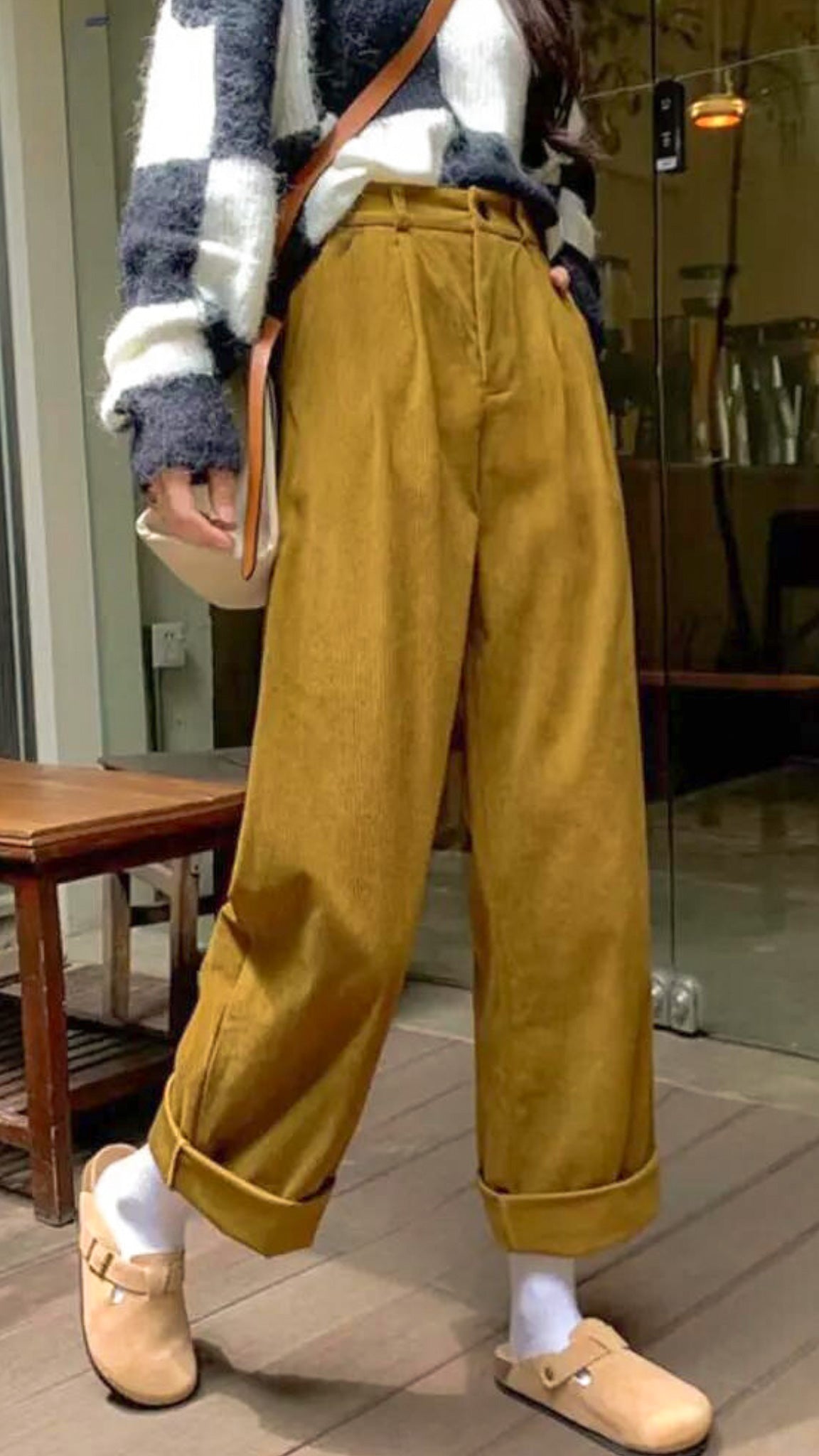 Oliver Classic Corduroy Pants