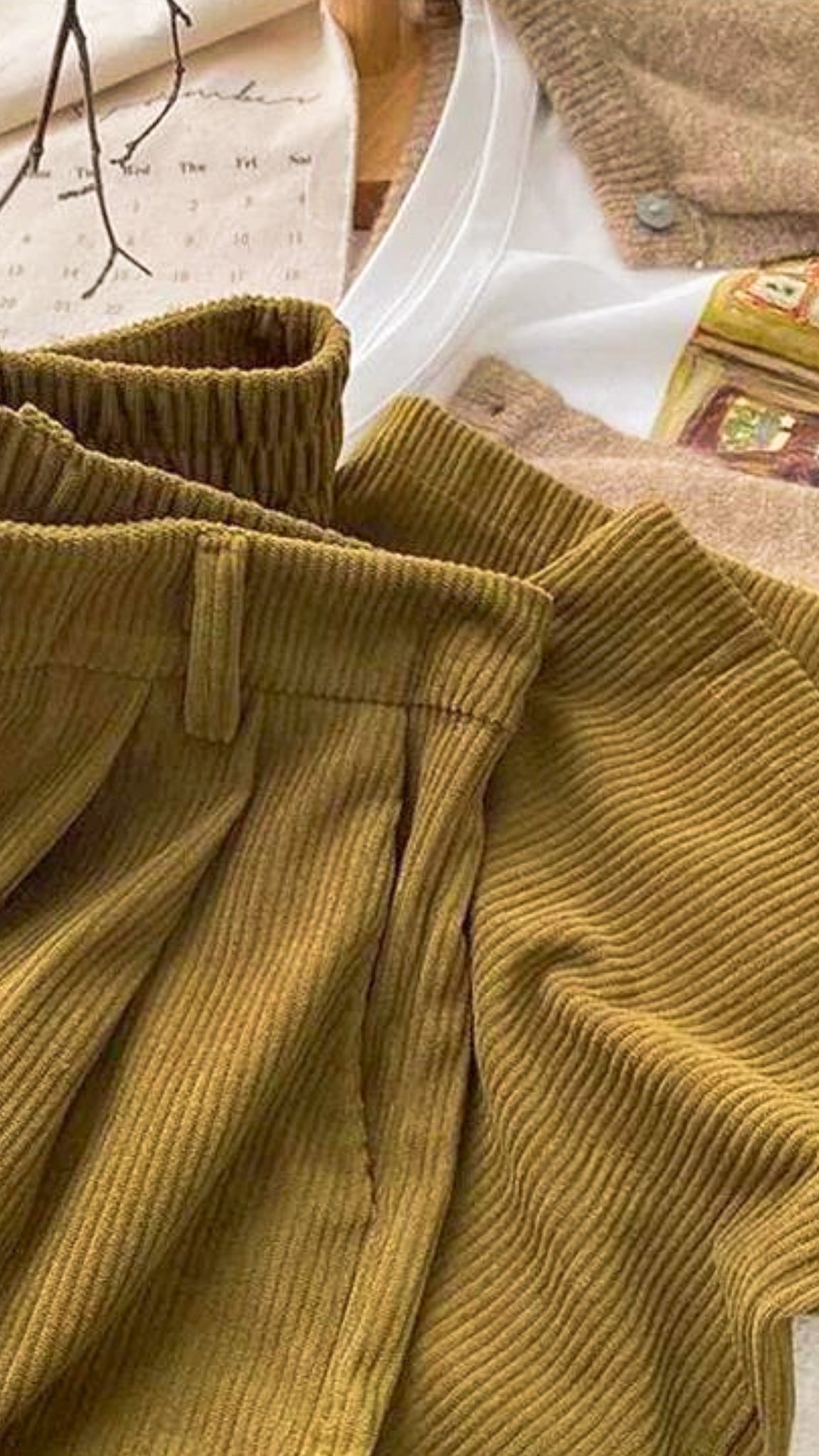 Oliver Classic Corduroy Pants