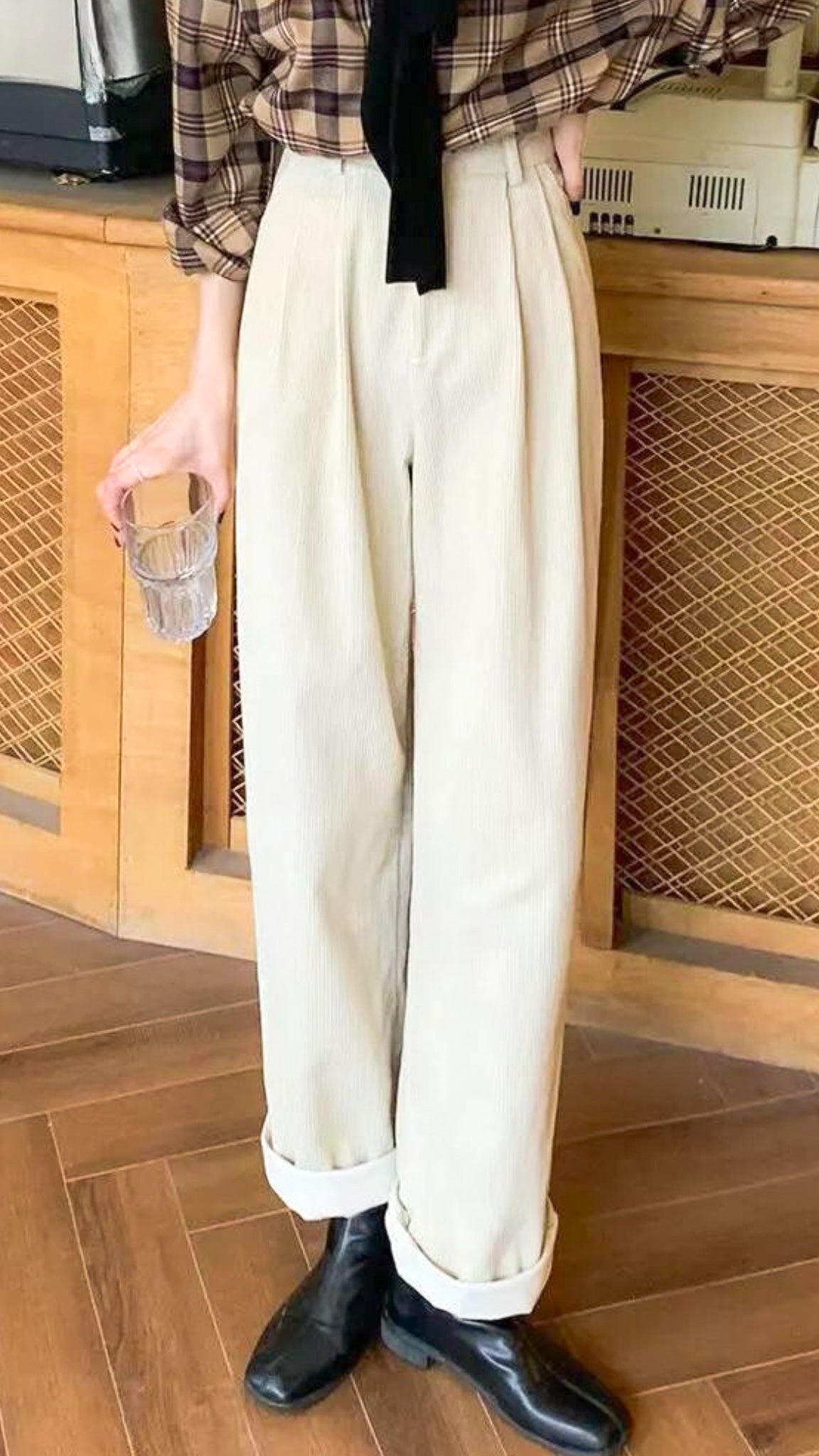 Oliver Classic Corduroy Pants